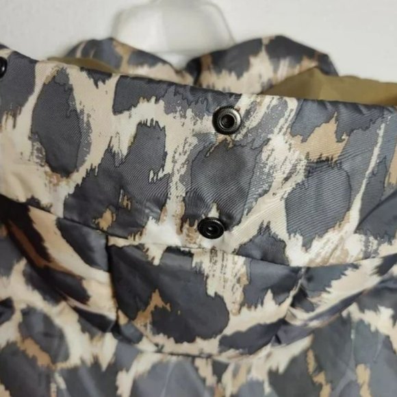 Coach Leopard Down Puffer Vest w/Hood - Fits XS or Small - Picture 6 of 10